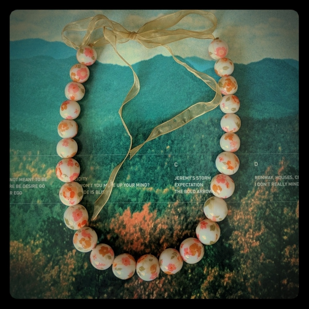 Floral Beaded Necklace